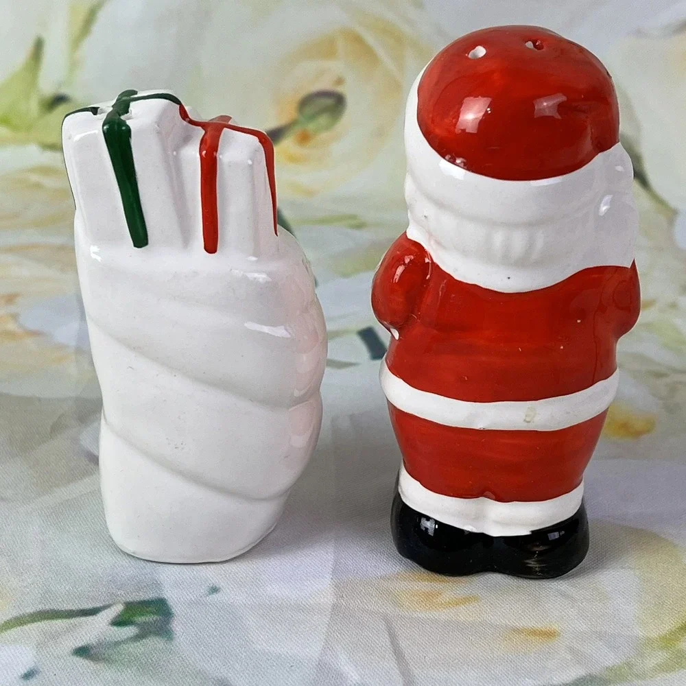 JAPAN Santa Claus Presents Salt & Pepper Shakers Set Original Box Woolworth VTG